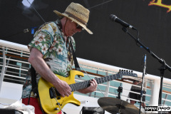 Adrian Belew