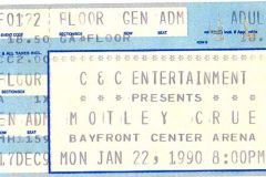 1990_017_Motley_Crue