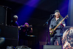 Pinky up for proper form