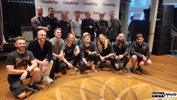 All artist group photo for that photo experience session