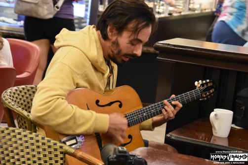 Impromptu Marbin jam in the pizza joint