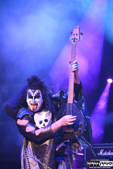 KISS Cancer Goodbye III