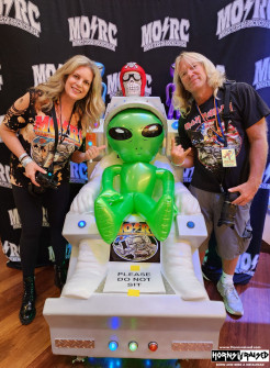 Allyson and an alien