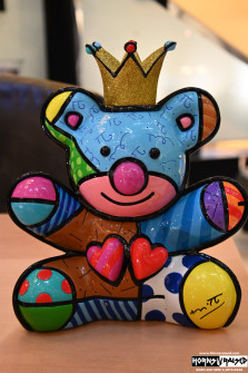 Artwork in the art gallery