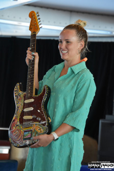 To Cure A Rose Foundation auction