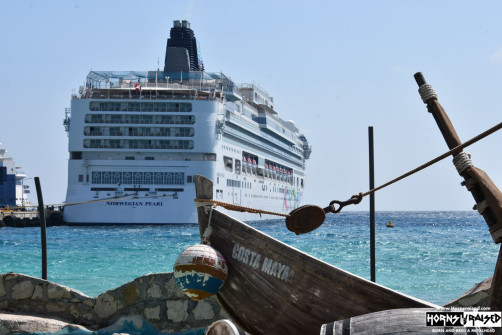 Floating Rock n Roll City