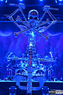 Slightly crooked Elvis